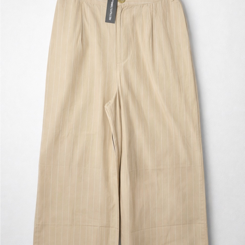 PrettyLittleThing Beige Pinstripe High Waist Wide Leg Pants Size Large NWT